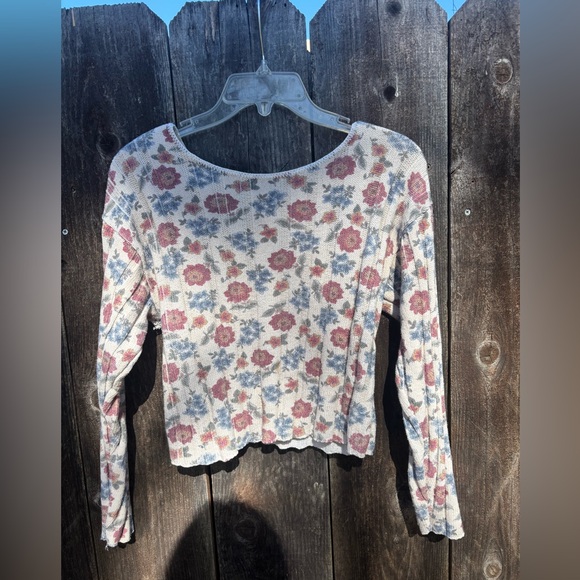 Top - Picture 5 of 9